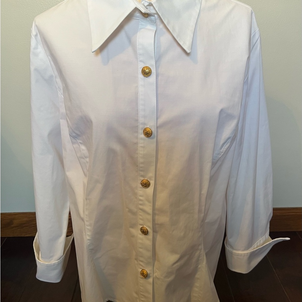 Bella Pelle White Button Down Shirt XL Designer Blouse Gold Buttons Slimming Cut
